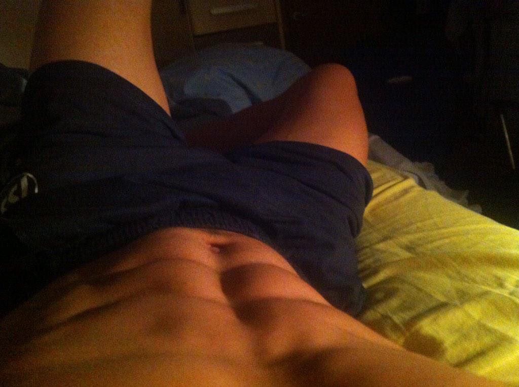 QuarrelTenacity's tweet image. Does this count for #seductivesunday ?