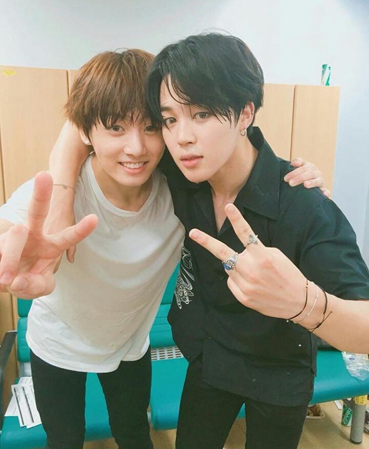 sani_2's tweet photo. #jikook #minkook #kookmin https://t.co/T6bzqzHBV5
