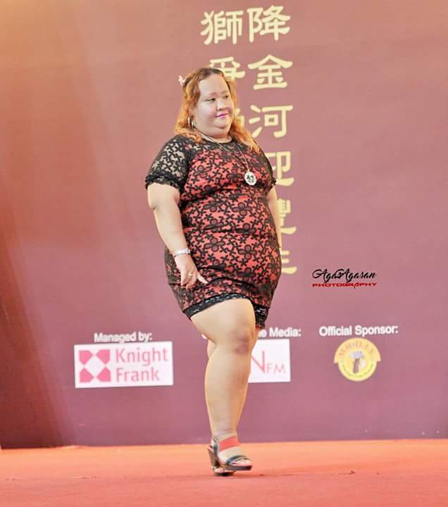 model_plussize's tweet photo. Catwalk moment di sungai wang plaza.
#plussizemodelmalaysia 
#modelmalaysia 
#implussize https://t.co/yUphxr76Wy