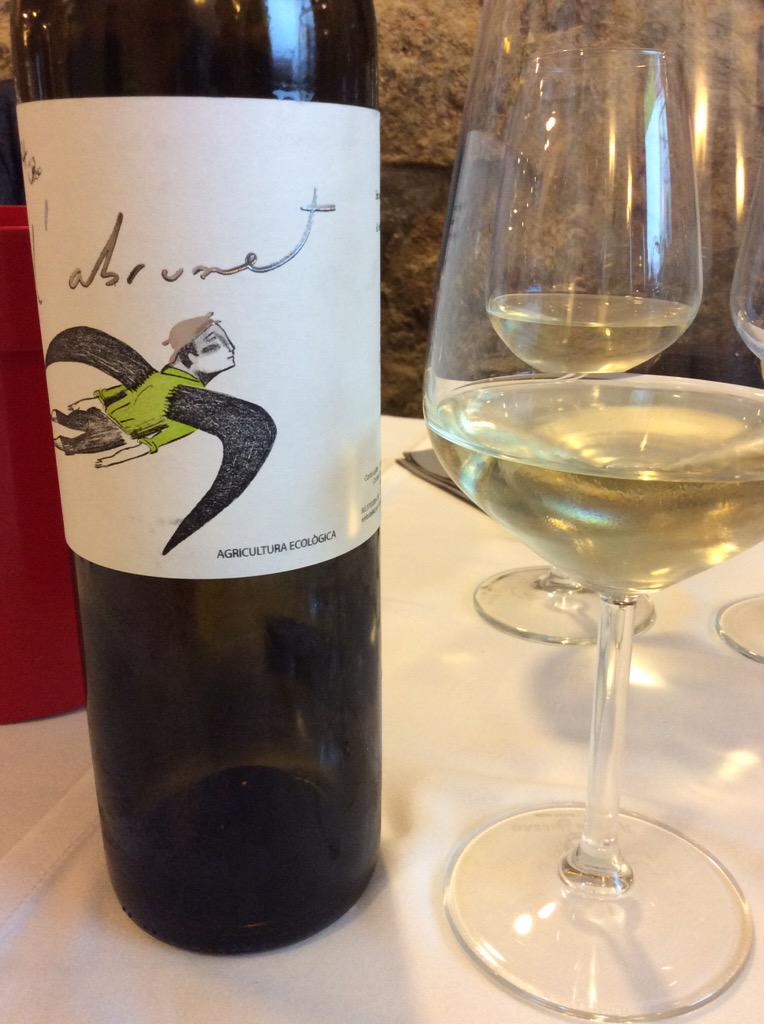 ElRebostCatala's tweet photo. Comencem la setmana amb alegria!!
Amb L'#Abrunet blanc dels nostres amics d @CellerFrisach
https://t.co/tCVqvUZABC https://t.co/KHNVN6nnM9