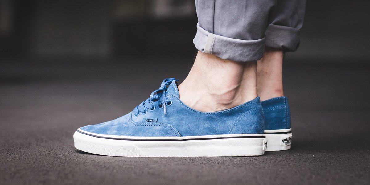pig suede authentic vans blue