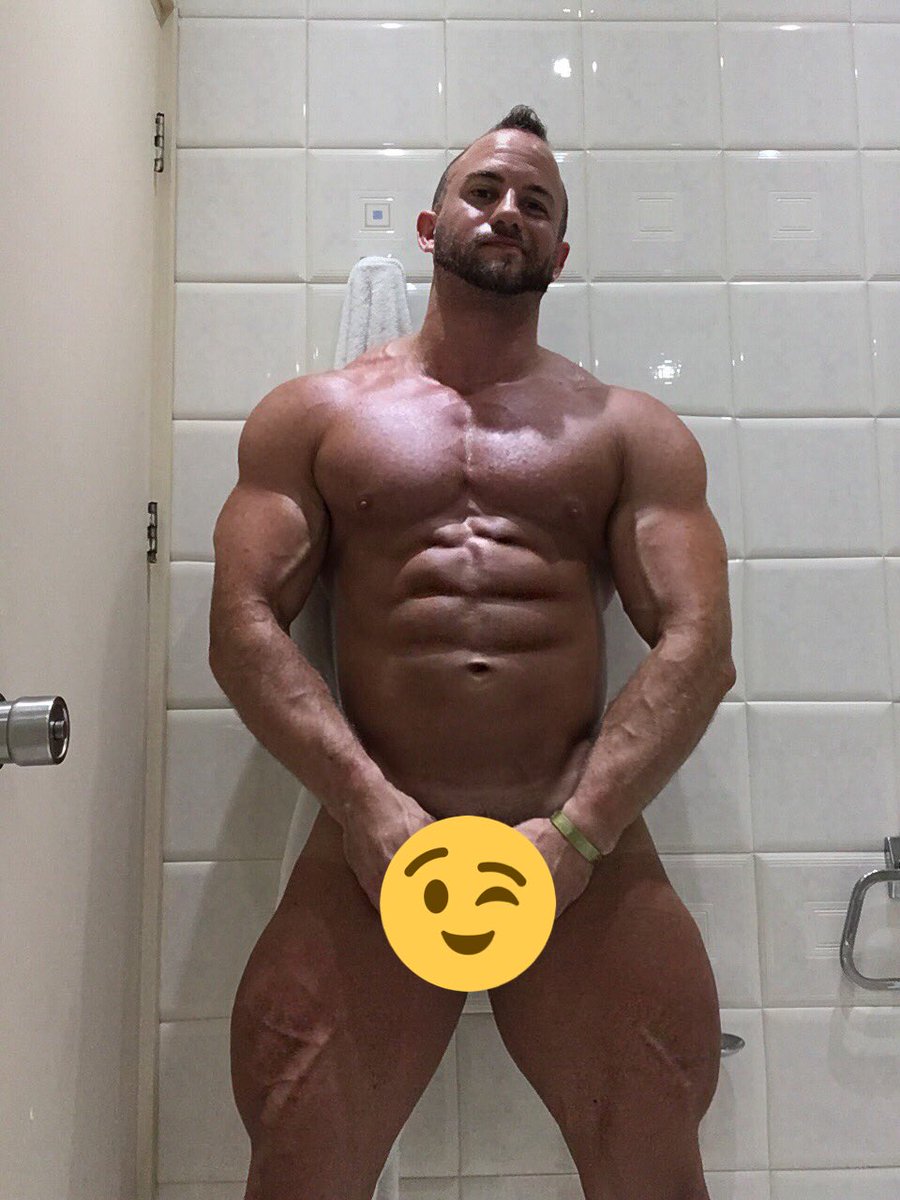 jebutler87's tweet photo. The holiday tan is coming on nicely!!! https://t.co/cvRLU5mQwf