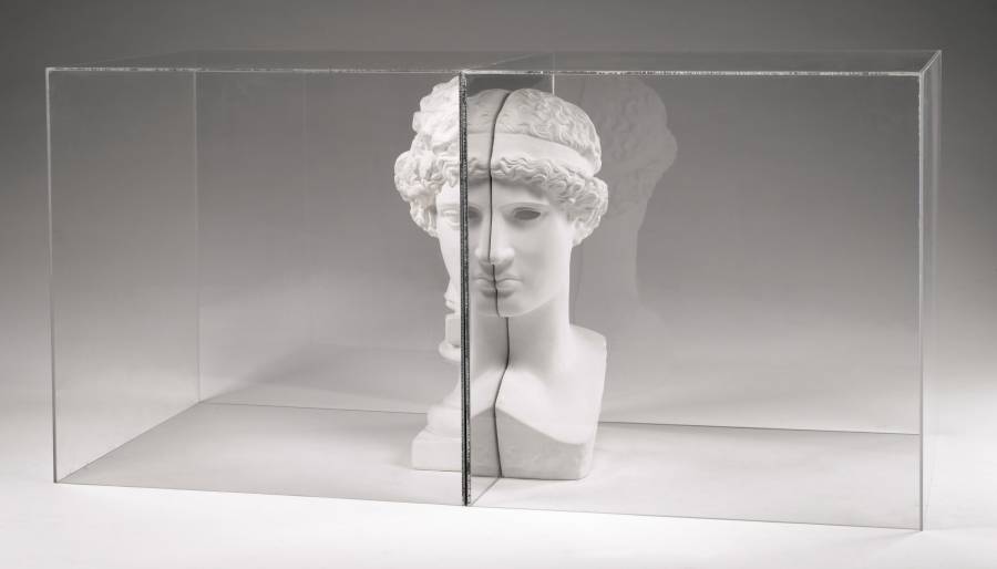 #DreamMuseum
Giulio Paolini, "Doppia verità" (1995)
#arteconcettuale #artepovera <a href="/Museo_MAXXI/">MAXXI</a> <a href="/Mo_n_stre/">Mo(n)stre</a>