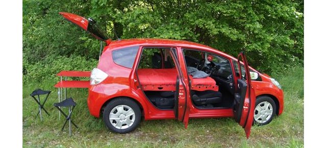 Con el #RoomBox® freeTech convierte tu coche en una #camper para este #verano
goo.gl/gl6b8F