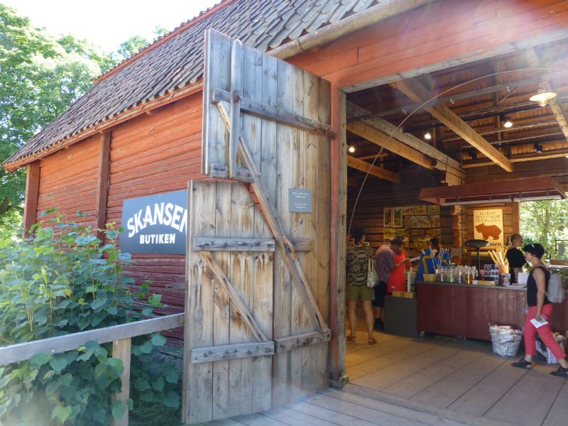 北欧旅行フィンツアー そして スウェーデンらしい お土産をお探しなら やっぱりこちらのスカンセン野外博物館内にあるskansen Butikenがおすすめです スウェーデン各地のお土産が大集合 ゚ ゚屮 屮 ゚ T Co Ethwcajnze Twitter 北欧旅行フィンツアー そして スウェーデンらしい お土産をお探しなら やっぱりこちらのスカンセン野外博物館内にあるskansen Butikenがおすすめです スウェーデン各地のお土産が大集合 ゚ ゚屮 屮 ゚ T Co Ethwcajnze Twitter
