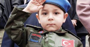 demiroglu09's tweet photo. #diyorumki okulları kapatacağımıza bu kardeşlerimizi yerleştirip okutalım Onlar asla Vatan ve Bayrak satmaz https://t.co/GyFGjtDPrw