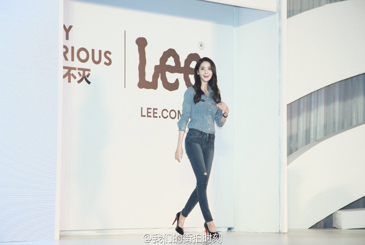 name can t be blank on twitter 160801 yoona lee jeans name can t be blank on twitter 160801 yoona lee jeans