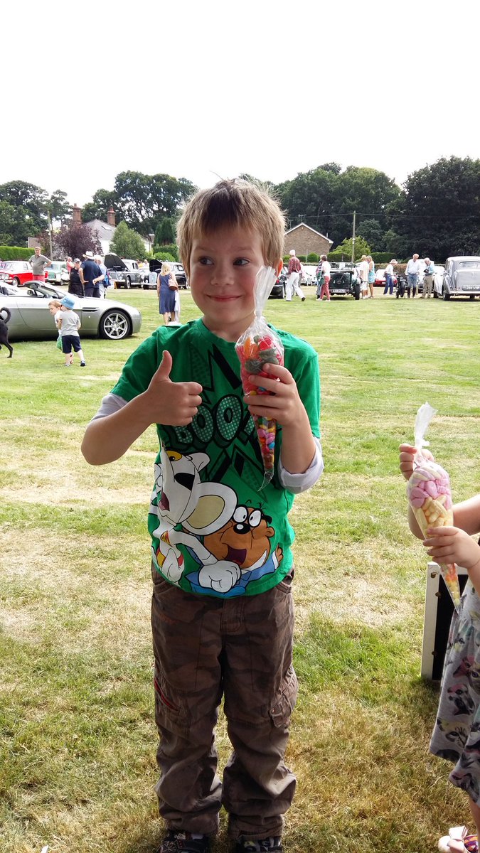 PipSweets's tweet image. Had a great day at Sadcase car show yesterday #classiccars #sportscars #Tesla