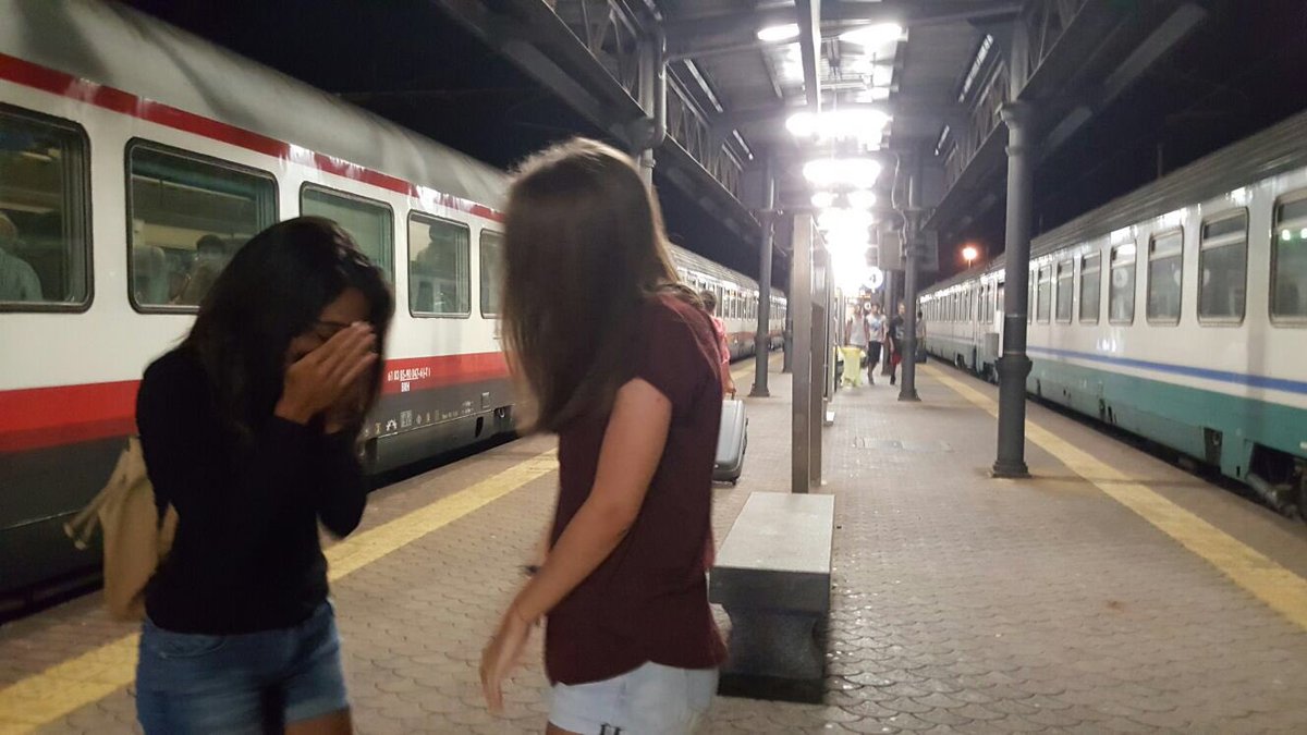 Flowevr's tweet image. Pensavo a me col mondo in mano, ma senza te dov'è che vado?

(Round 1)
29.07.2016