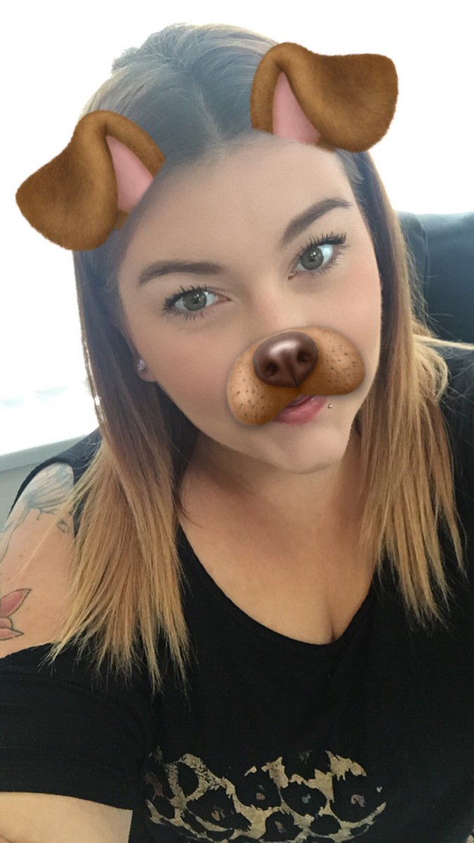 SamanthaaHanley's tweet photo. Happy Monday! 😏💁🏽 https://t.co/hV93nqU99l