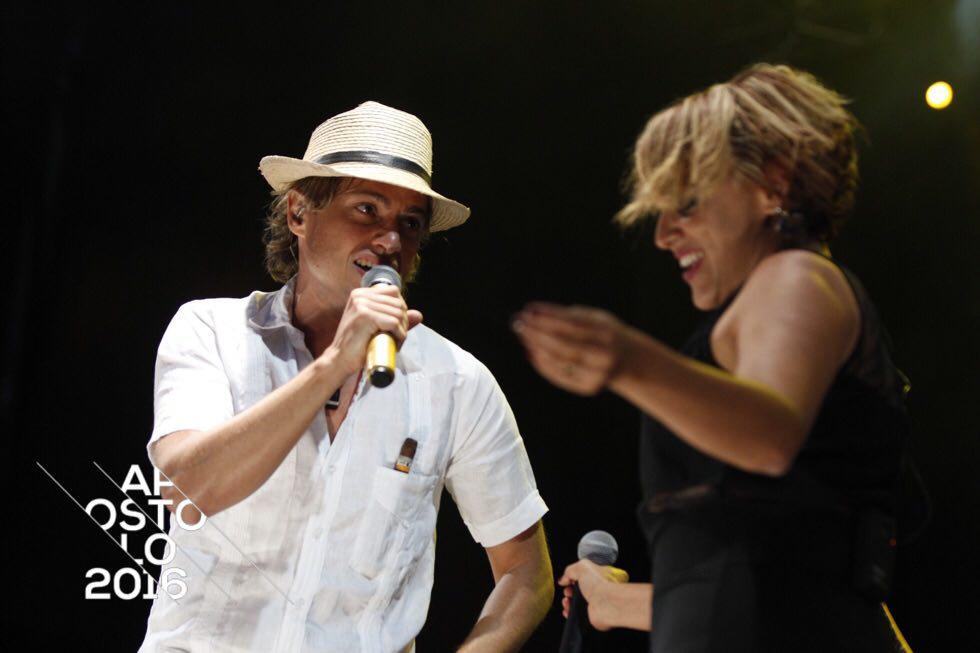 PazodeRaxoi's tweet photo. As festas do #Apostolo2016 remataron a ritmo de hip hop e de sons galego-cubanos https://t.co/RvQy31ZygG