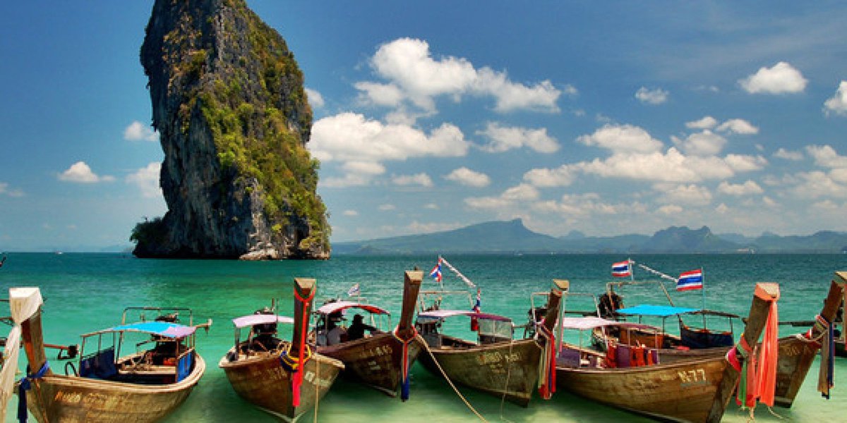 bookticketsSA's tweet photo. Travel to Thailand on Ethiopian Airlines from R4 999! Fly btwn Aug - Oct! T&amp;Cs.Book now! https://t.co/fNHQ625fQT https://t.co/5fBooGGF5P