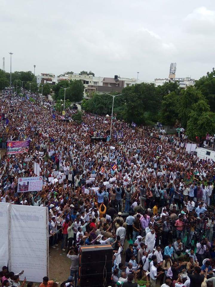 Massive rally of Dalits in Gujarat that was barely covered. Wonder why?!  m.ndtv.com/video/news/new…