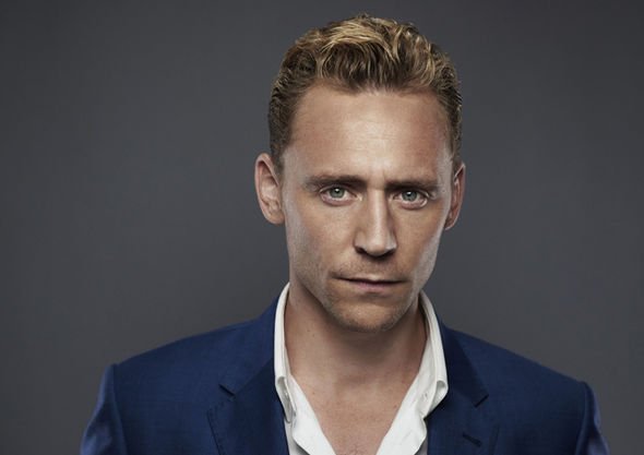 bethal_d's tweet photo. Move over Taylor💁🏽 #TomHiddleston #ManCrushMonday #youcanbemynightmanager 🙊 https://t.co/SqRjVP9Ytc