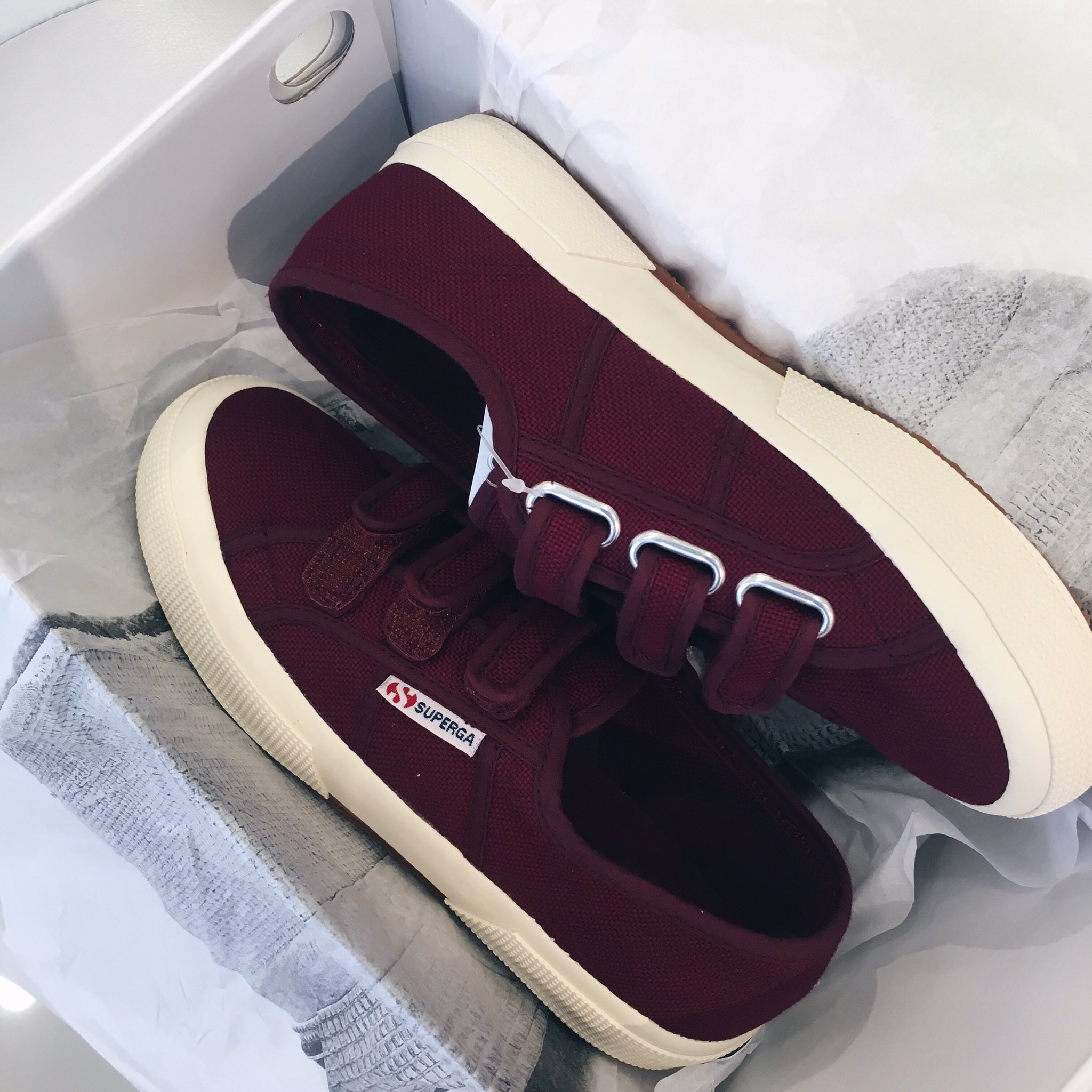 superga dark bordeaux