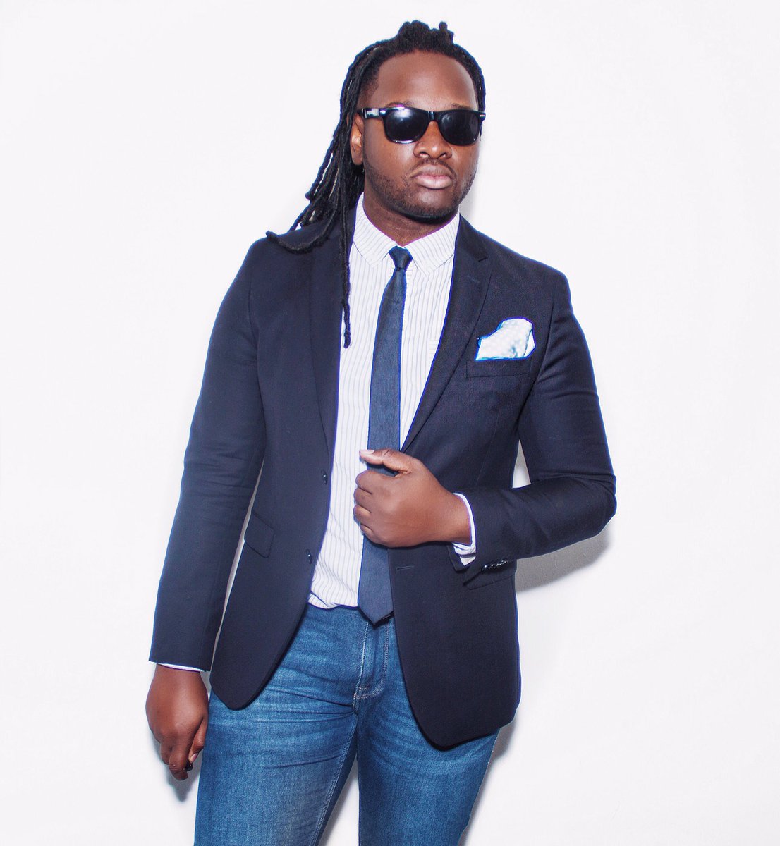 subandstyle's tweet photo. Monday's workflow. #gqinsider https://t.co/s5MqPYXpaV