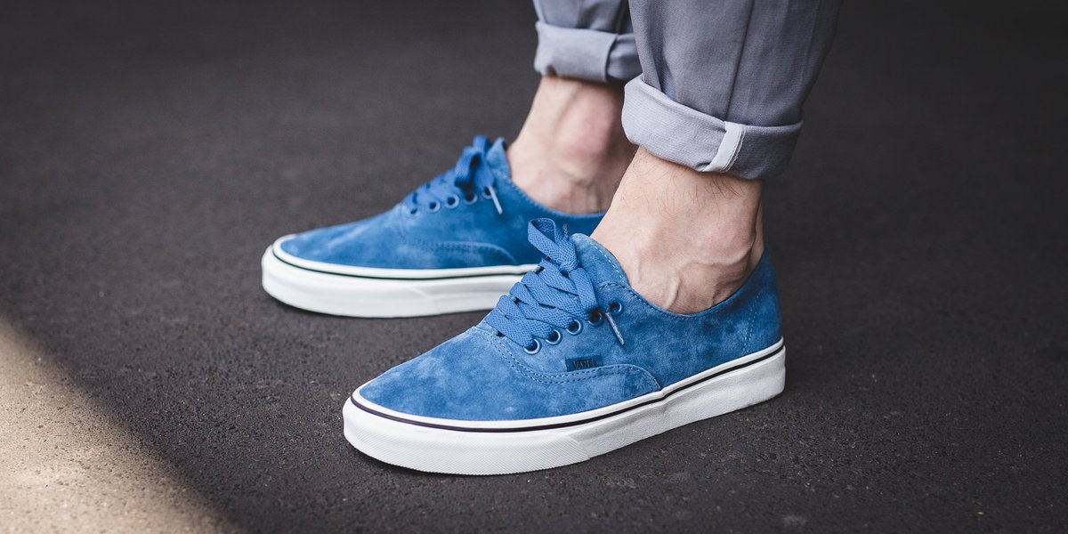 pig suede authentic vans blue