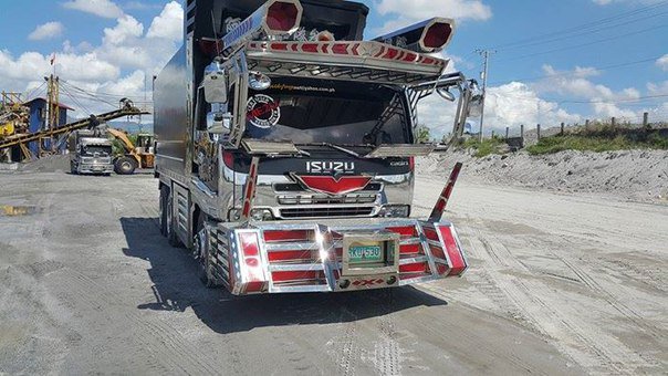 加工屋翠峰丸 お休み中 Mikotomarukanko 海外の人々はアートトラック運転できるの 笑