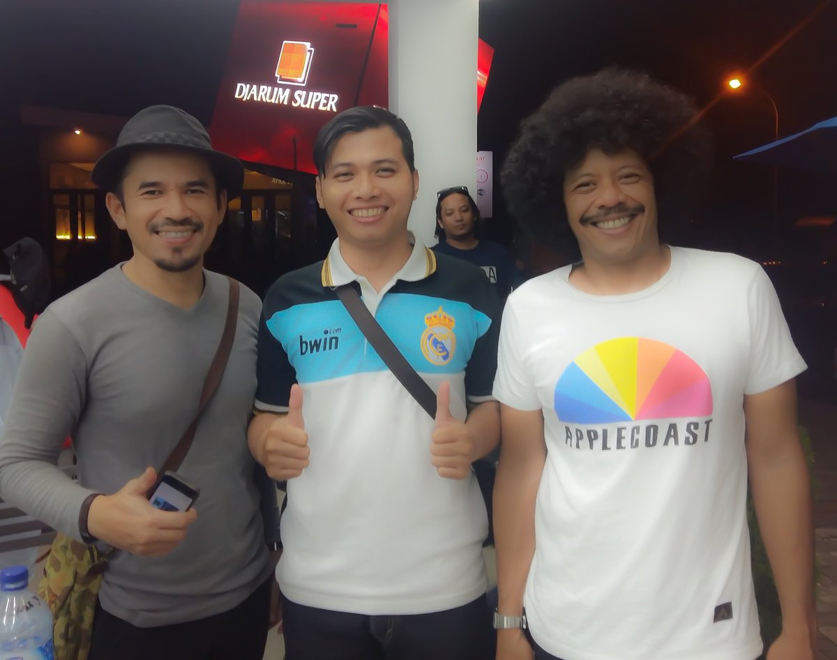 dianmims's tweet photo. @dianmims sukses buat film barunya yg lgi di garap bang #joepproject, bang #eddibrokoli,bang #juliankunto https://t.co/lwS5tuunFb