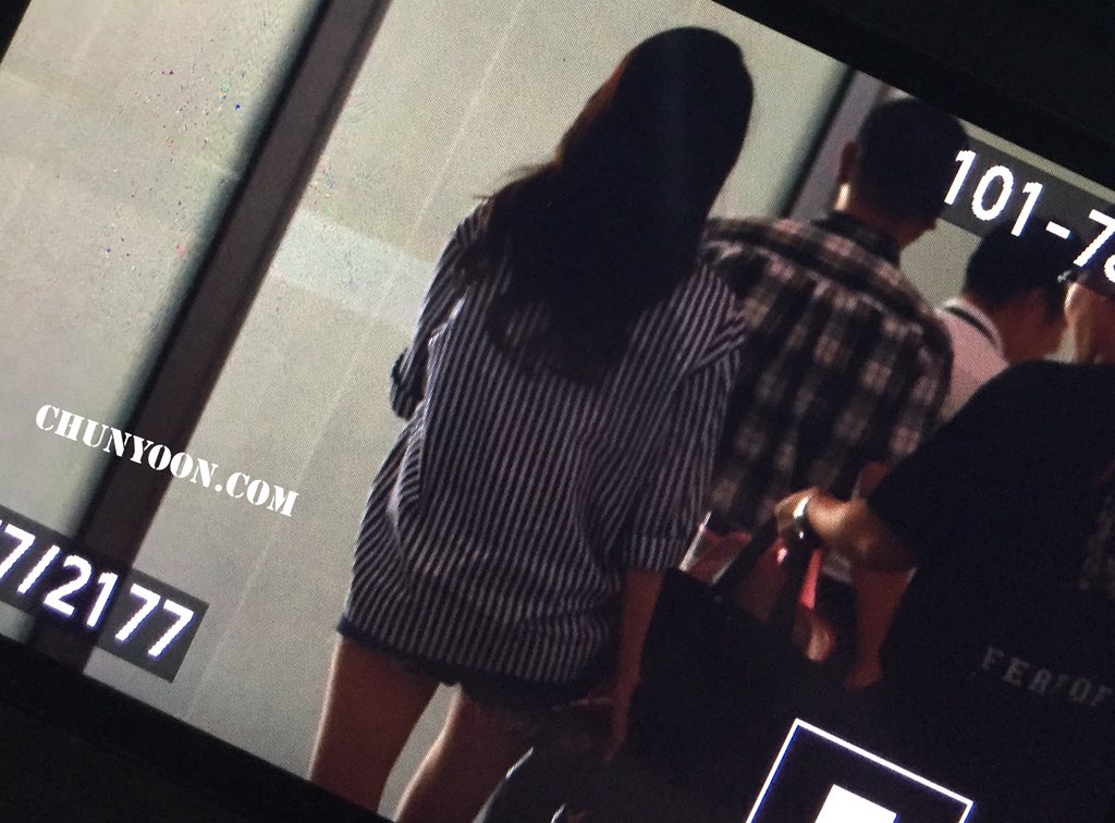 [PIC][01-08-2016]YoonA trở về Hàn Quốc vào tối nay CoxVdEJVYAAWgFx