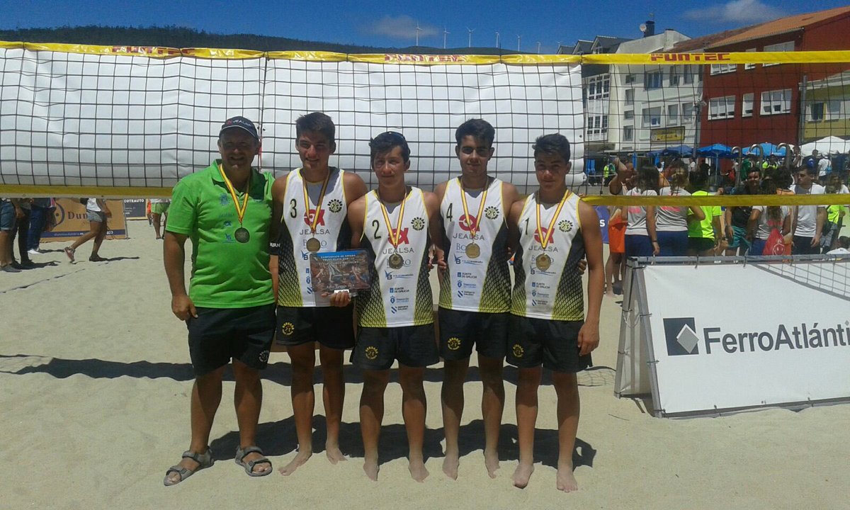 E aquí tendes aos campións de España de volei praia cadete 2016.
Boiro volve a ser o referente a nivel nacional
