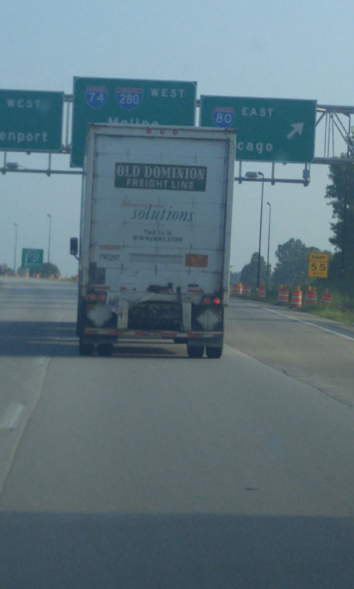 veith51's tweet photo. @OldDominion i didnt know you guys had your own shipping company.. https://t.co/9Z7oFod4Nv