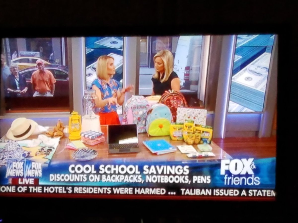 betsycoffey's tweet image. #FoxandFriends  Uh, didn't you do this SAME segment with @annakooiman over the weekend?  #samestuff #sametips