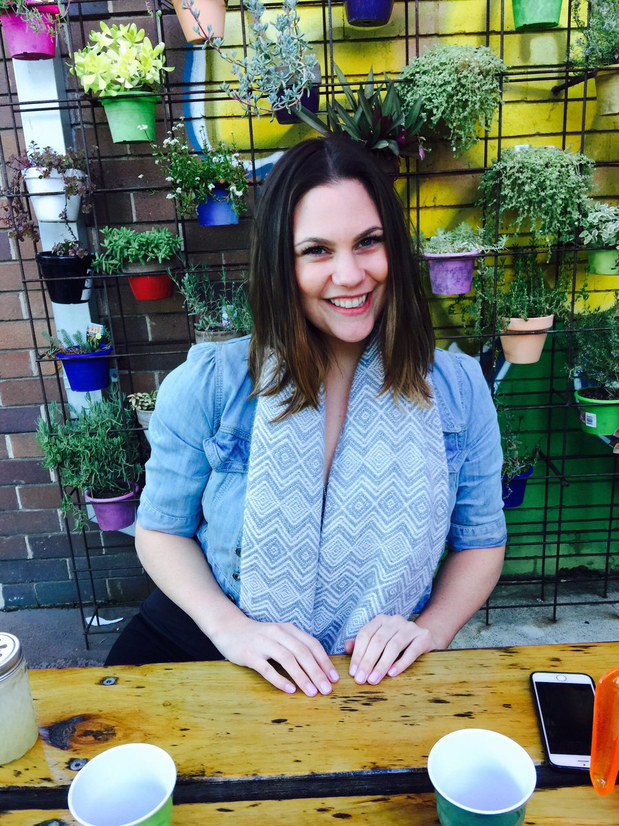 AmeliaSmodel's tweet photo. Loving life in beautiful sunny Sydney this weekend. Smiles all round 😊👍👌🏻☀️ https://t.co/5hZgNvT8l7
