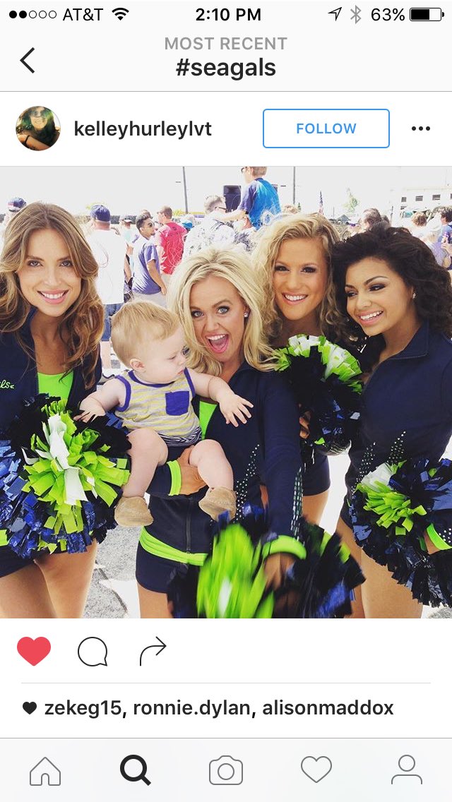 zeke_zgembala's tweet image. My #wcm @SeaGalTrinity cuz she was taking pic with the kiddo, and werking it at torchlight. #bombshellalert