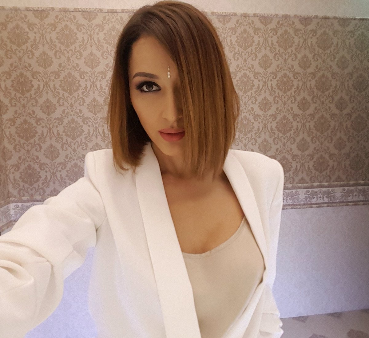 Хочешь изменить жизнь , начни хотя бы с прически!💇😉😘