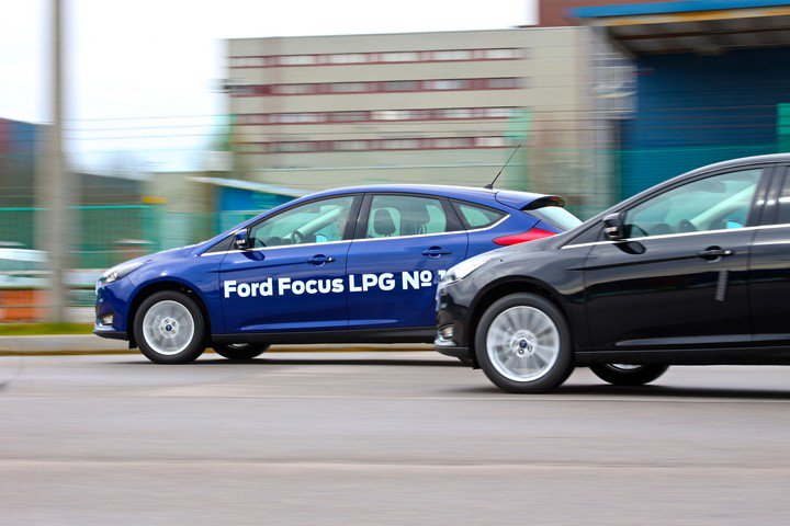 Ford Focus Reviews - Ford Focus Price, Photos, and Specs ...