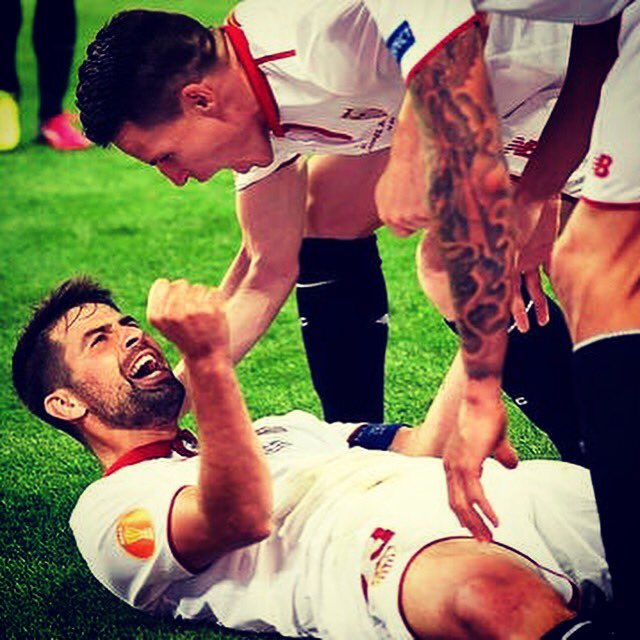 El hilo del Sevilla Coxp_EgWAAAaMb4