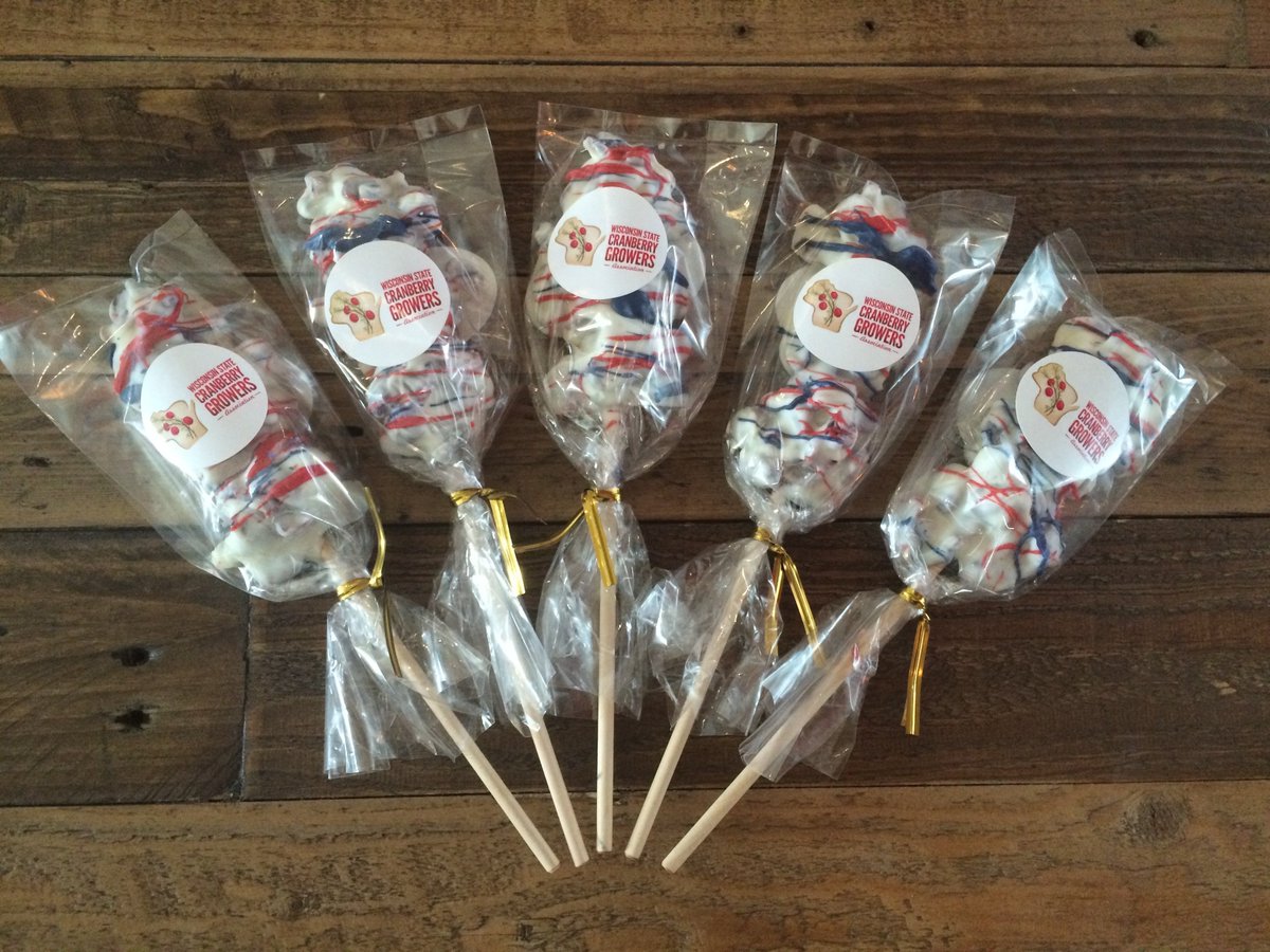 WisCranberries's tweet photo. The @wistatefair starts in 3 days! Come try our new All-American Cran-on-a-Stick at the WI Products Pavilion! https://t.co/r6sqPG4TVd