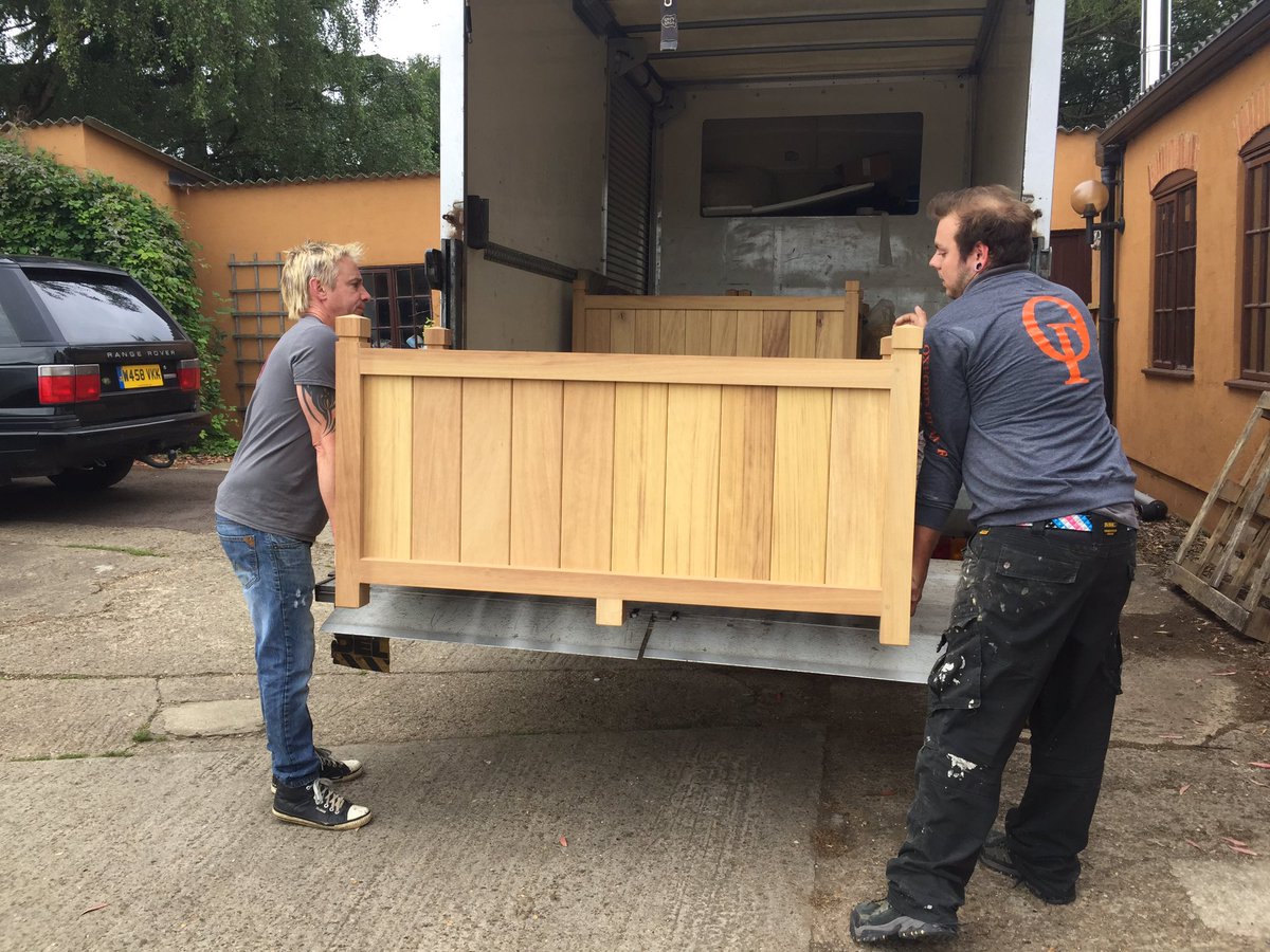 Oxfordplanters's tweet image. #outfordelivery iroko Hertford Planters