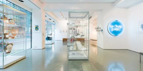 besmartaboutart's tweet photo. #UAL students & grads can apply to exhibit in Creative Outlet #UALShowroom @UniArtsLondon https://t.co/8mRoozQhnX https://t.co/v6St4DSAo5