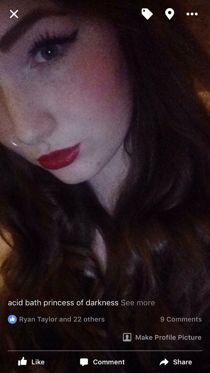Shawzyyyy's tweet photo. Acid bath princess of darkness hahahaha am a goth #2014problems https://t.co/Nk40JnFVLS