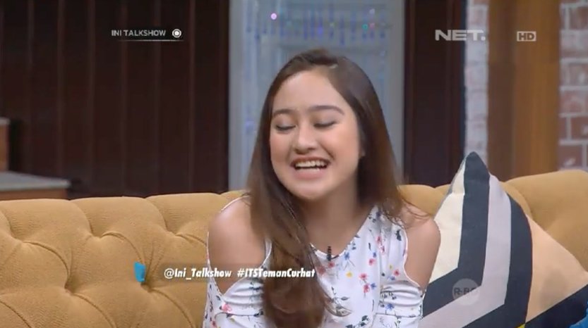 mdtvindonesia's tweet photo. Bidadari youtuber cantik @salshaabilaa lagi main ke @Ini_Talkshow bagi-bagi tips sukses ngevlog #ITSTemanCurhat https://t.co/l3KvvD5Jf3