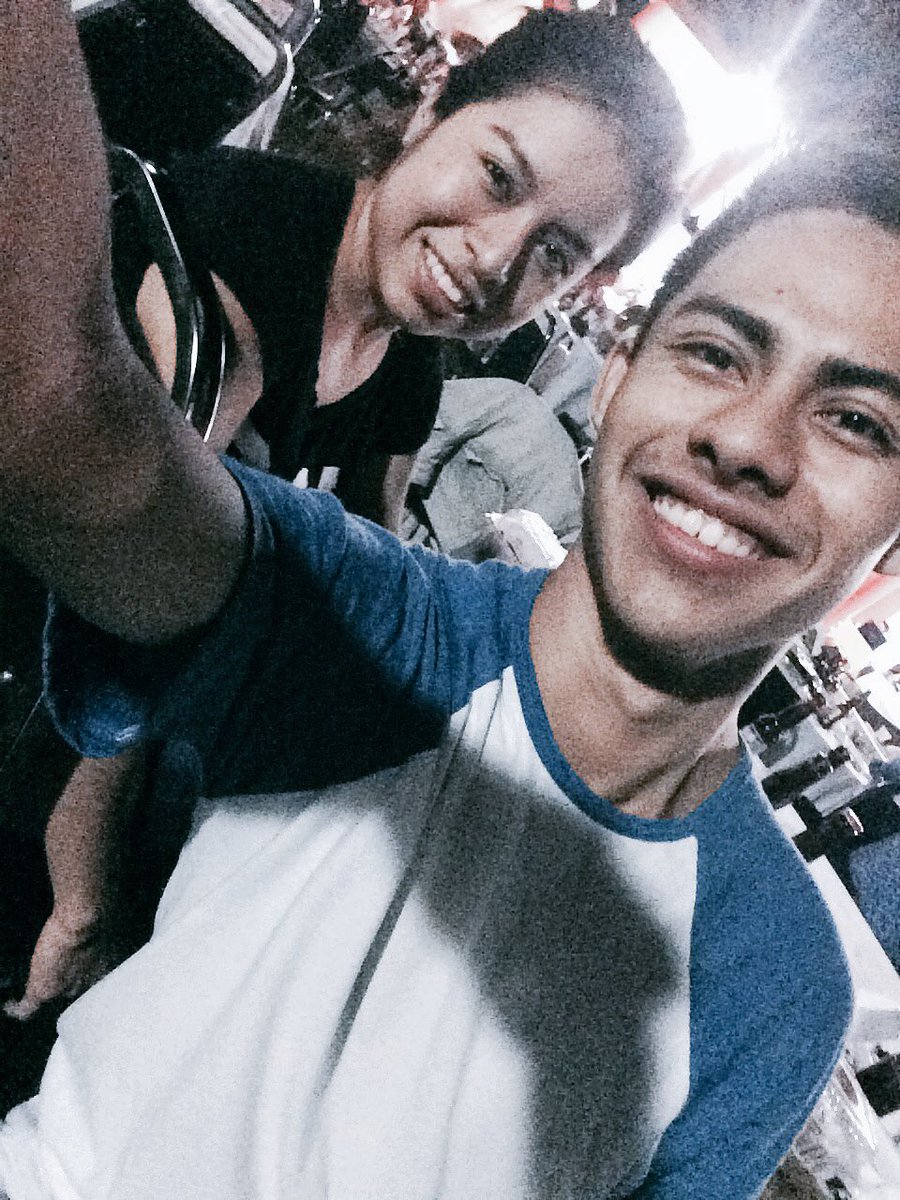 bask_206's tweet image. Excelente inició de semana  si amanecemos con los #amigos festejando todo el fin :D
Bendito seas san lunes...