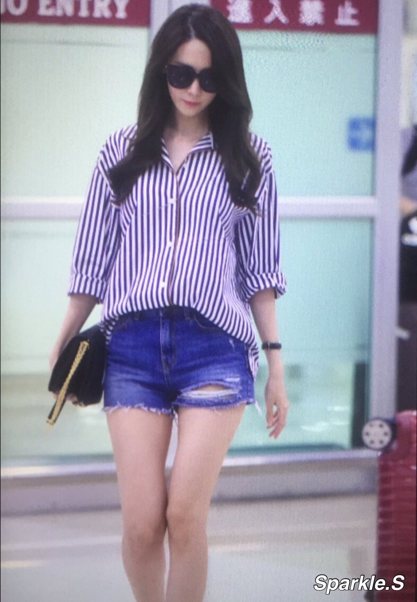 [PIC][01-08-2016]YoonA trở về Hàn Quốc vào tối nay CoxxJ8jUAAEHxTR