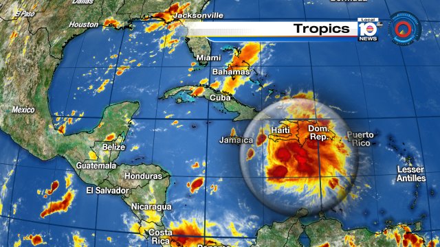 A strong wave in the Caribbean may form into T.S. Earl by tonight. https://t.co/dRGNhjDvxl