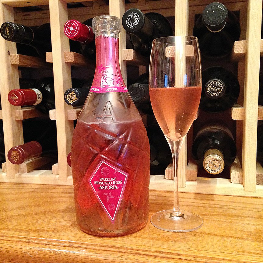 Gus Clemens on X: Astoria Sparkling Moscato Rosé NV: Balance of fruit &  sweetness without being cloying  #wine   / X