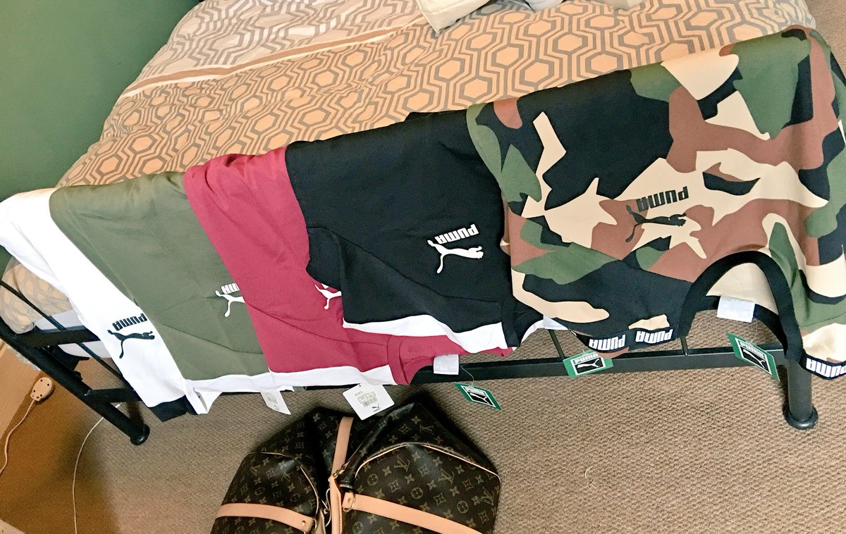 pjfrostie's tweet photo. "Give me one in every colour..."
#thatfit👌🏼 https://t.co/uOVSXt6Dih