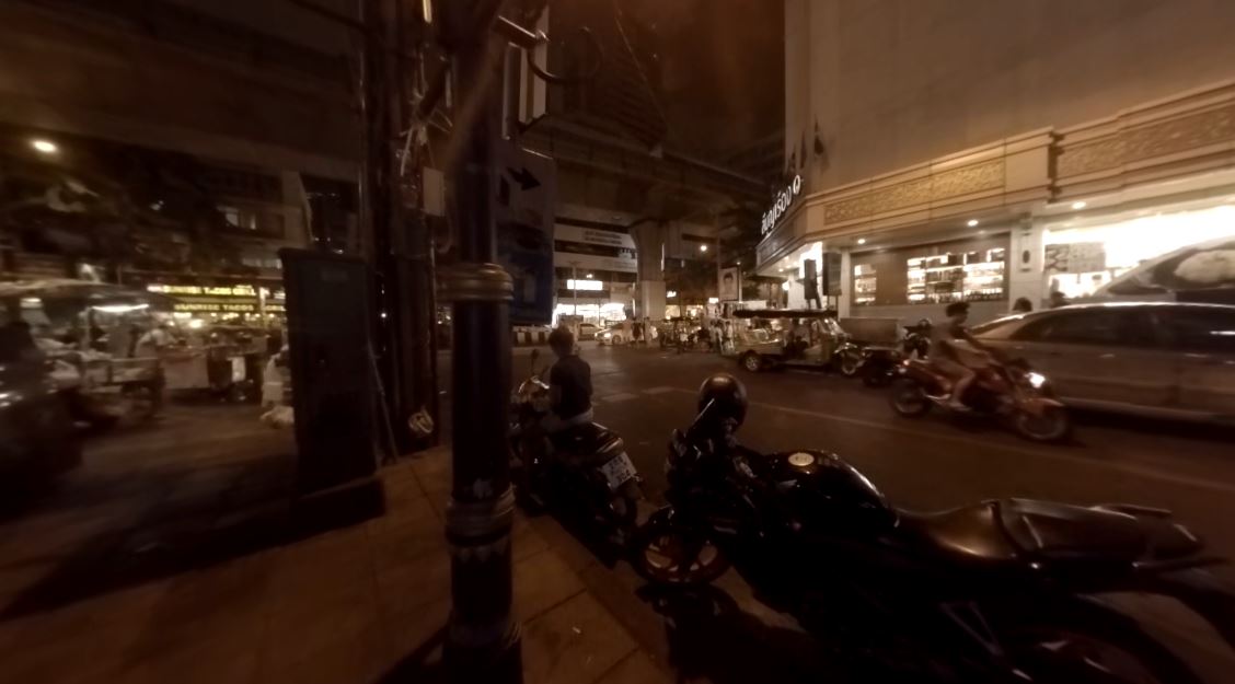 jdakotapowell's tweet photo. Testing 360 shots - Bangkok - town is alive & listless in the middle of the night like New York City. #vr #PreventHT https://t.co/LhBPdsCNF3