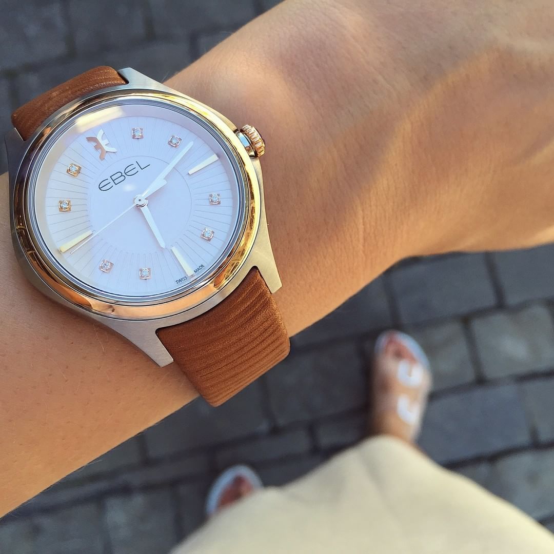 wristkind's tweet photo. The @ebelwatch Wave - Great red gold detail! #wristkind #womenswatch #ladieswatch #ebelwatch #wave #redgold https://t.co/iKpeHxBz2J