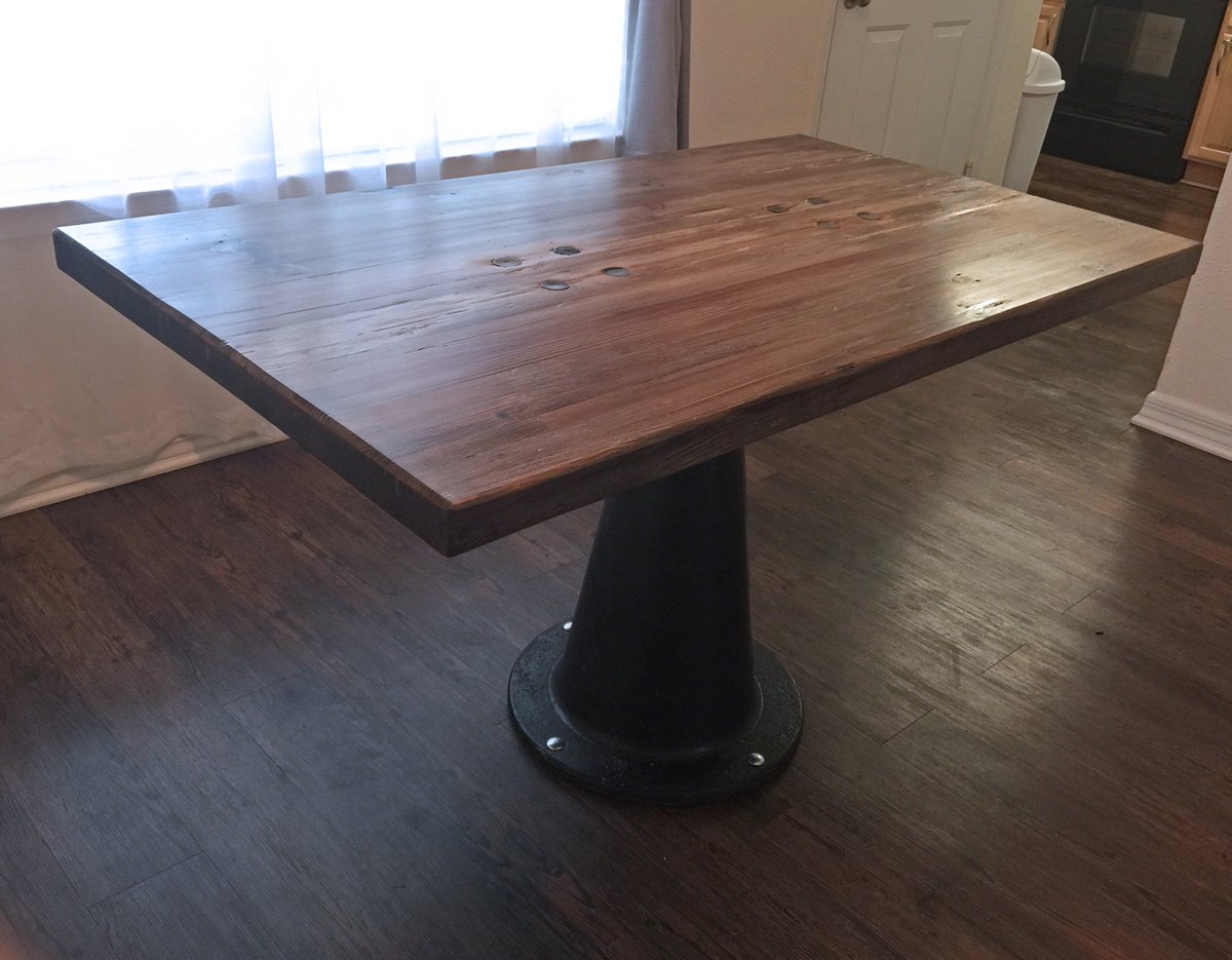 TimberTable's tweet image. Just finished this #reclaimed #southernyellowpine #barnfloor #dinette #vintage #industrial #castiron #reactivestain