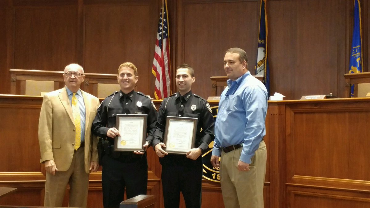 RichmondPDKY's tweet photo. Welcome the newest members of Richmond PD, OFC. Partin and OFC. Sharp. Congrats to both of you #RPDKY https://t.co/GhSJEXYp18