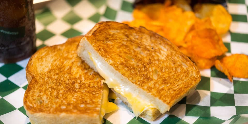 <a href="/VOLTlunchbox/">Lunchbox</a> by <a href="/BryanVoltaggio/">BRYAN VOLTAGGIO</a> made our tots wknd. Best grilled cheese+ apple sauce in DC! babyfriendlyamerica.com/item/lunchbox/