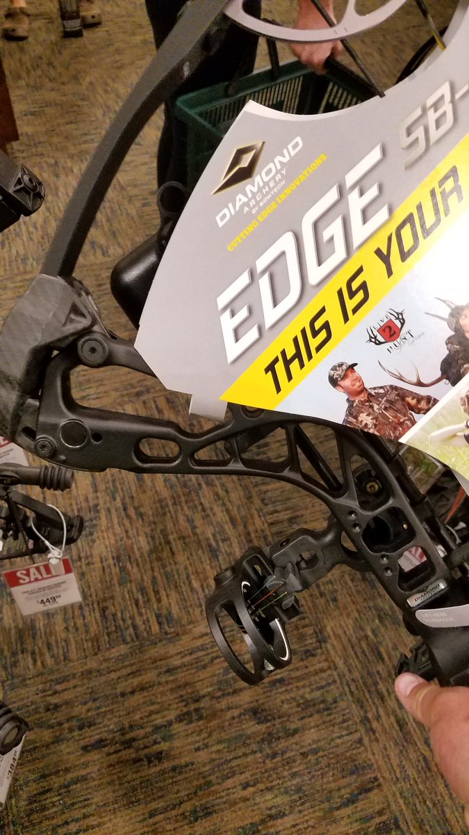 DiamondArchery's tweet photo. RT @tspisz_prostaff: Finally got my hands on the new @DiamondArchery #diamondedgesb1 bow. Nice easy to adjust bow! https://t.co/oCKvu5Htua