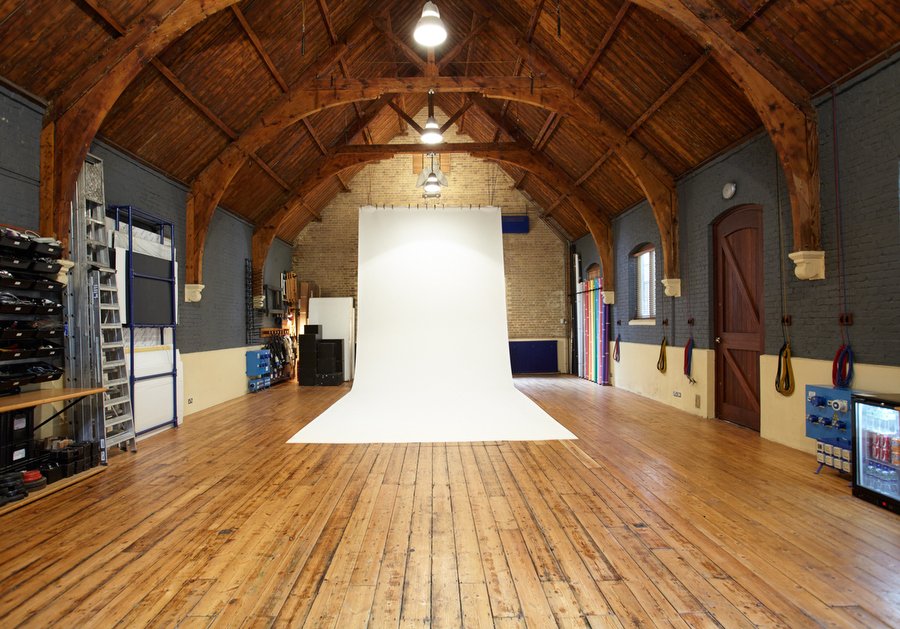 photo_studiohre's tweet image. we ❤️  this deconsecrated church from 1869 so much we made it #studiooftheweek! @CPS_Hire #SOTW #studiohire 😍📷⛪️🙋🏻