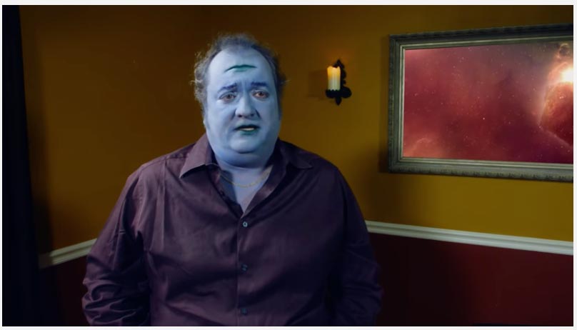 iSleepingGiant's tweet photo. #Retweet Balladeer alien auditions for "The Voices" with song about #Hulk #TheVoice     https://t.co/xDfhsi16Fn https://t.co/LbwPXHXeK7